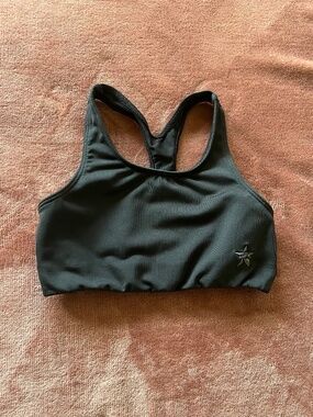 Black sports bra